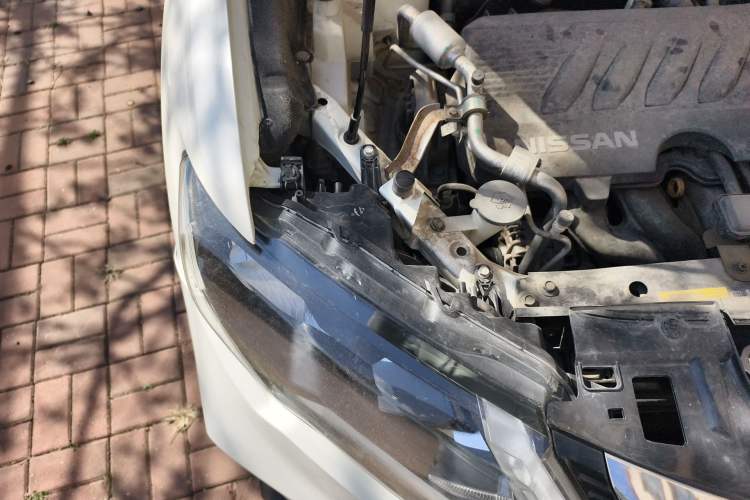 Used Nissan X-Trail 2019 2.0L CVT Smart Connect Comfort Edition 2WD Engine Bay Right