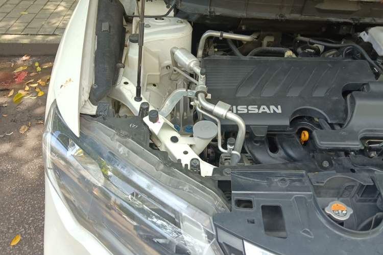 Used Nissan X-Trail 2019 2.0L CVT Smart Connect Comfort Edition 2WD Engine Bay Right