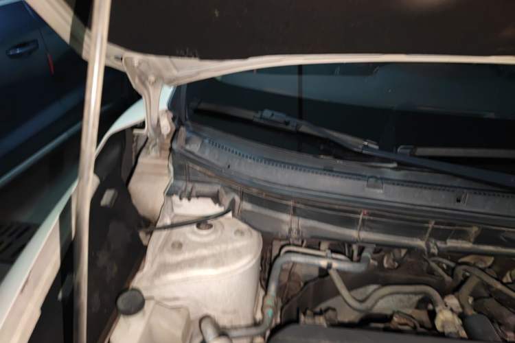 Used Nissan X-Trail 2019 2.0L CVT Smart Connect Comfort Edition 2WD Engine Bay Right