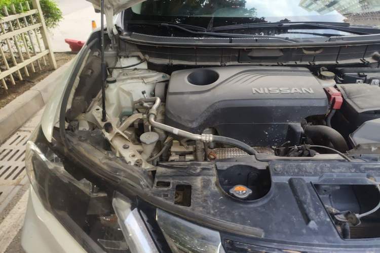 Used Nissan X-Trail 2019 2.5L CVT Smart Connect Luxury Edition 4WD Engine Bay Right