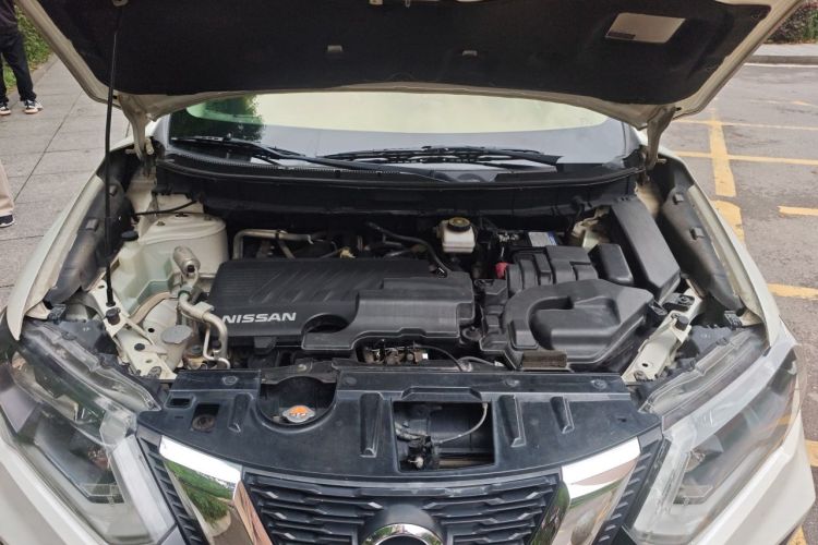 Used Nissan X-Trail 2019 2.0L CVT Comfort Edition 2WD Engine Bay