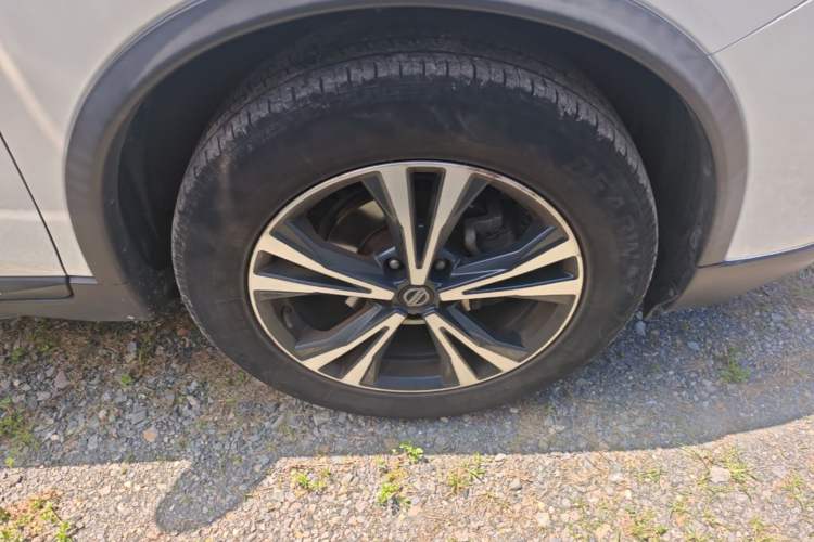 Used Nissan X-Trail 2019 2.5L CVT Smart Connect Luxury Edition 4WD Exterior 1