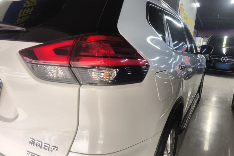 Used Nissan X-Trail 2019 2.0L CVT Smart Connect Comfort Edition 2WD Exterior 1