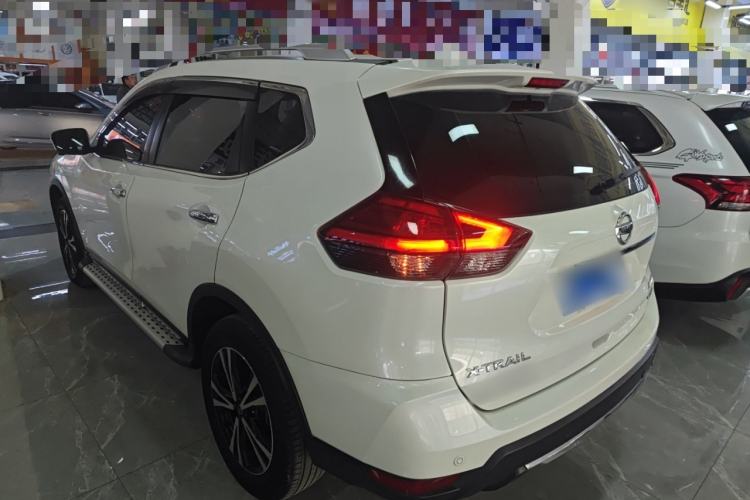 Used Nissan X-Trail 2019 2.5L CVT Smart Connect Luxury Edition 4WD Exterior 2