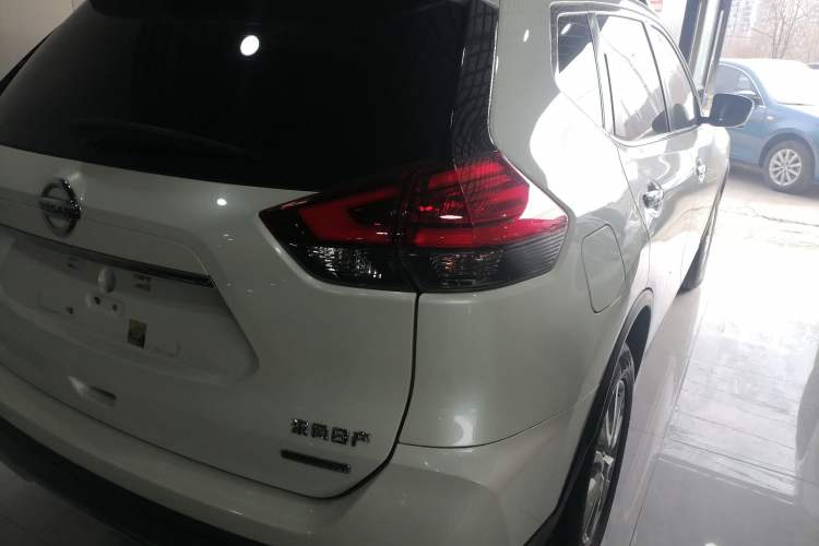 Used Nissan X-Trail 2019 2.0L CVT Smart Connect Comfort Edition 2WD Exterior 3