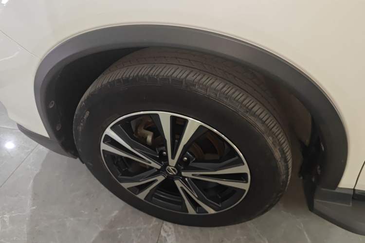 Used Nissan X-Trail 2019 2.5L CVT Smart Connect Luxury Edition 4WD Exterior 4