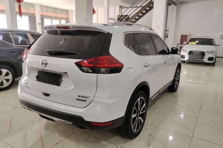 Used Nissan X-Trail 2019 2.5L CVT Smart Connect Supreme Edition 4WD Exterior 4