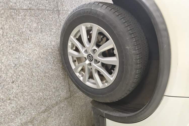 Used Nissan X-Trail 2019 2.0L CVT Smart Connect Comfort Edition 2WD Exterior 4