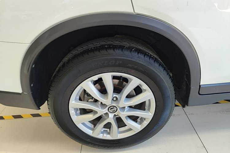 Used Nissan X-Trail 2019 2.0L CVT Smart Connect Comfort Edition 2WD Exterior 5