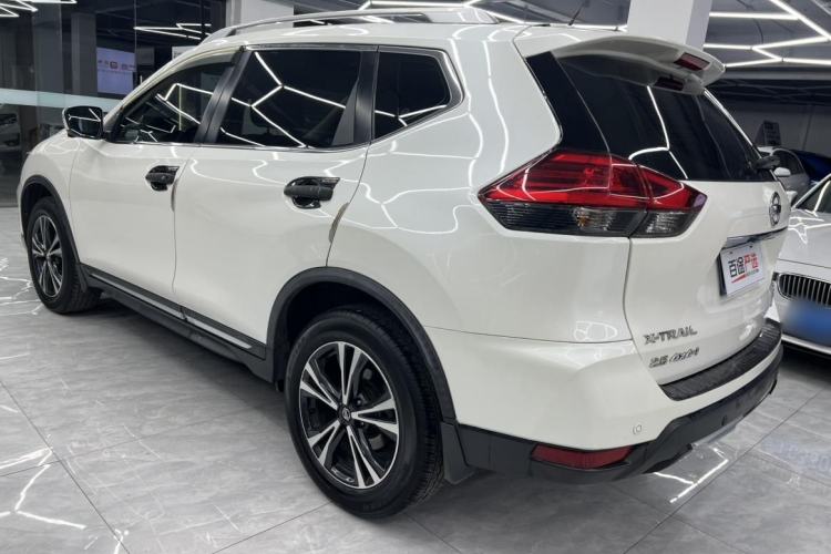 Used Nissan X-Trail 2019 2.5L CVT Smart Connect Luxury Edition 4WD Exterior 5