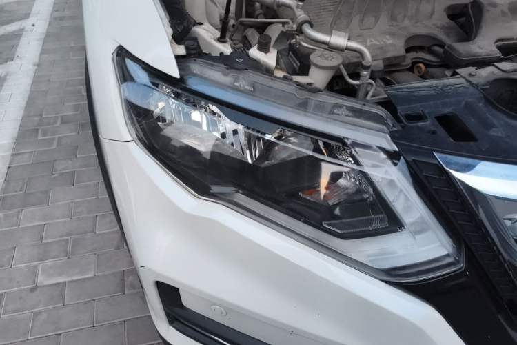 Used Nissan X-Trail 2019 2.0L CVT Smart Connect Comfort Edition 2WD Exterior 6