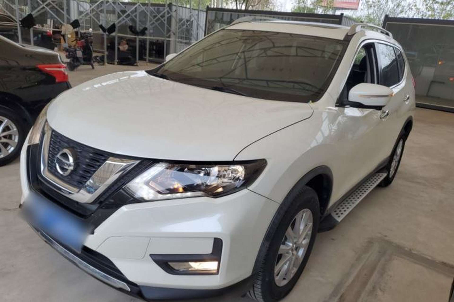 Used Nissan X-Trail 2019 2.0L CVT Smart Connect Comfort Edition 2WD Front Left 45 Deg