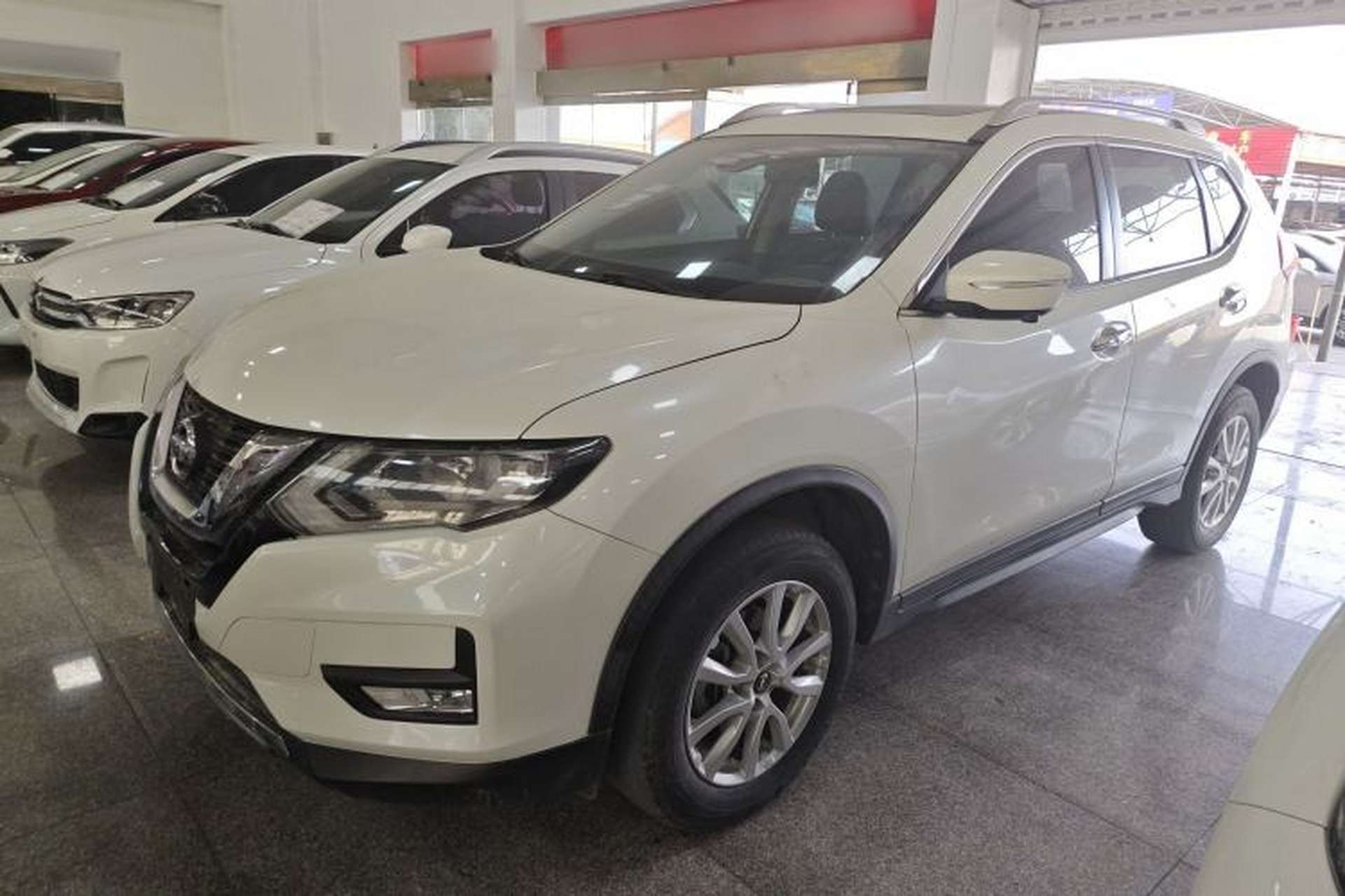 Used Nissan X-Trail 2019 2.0L CVT Smart Connect Comfort Edition 2WD Front Left 45 Deg