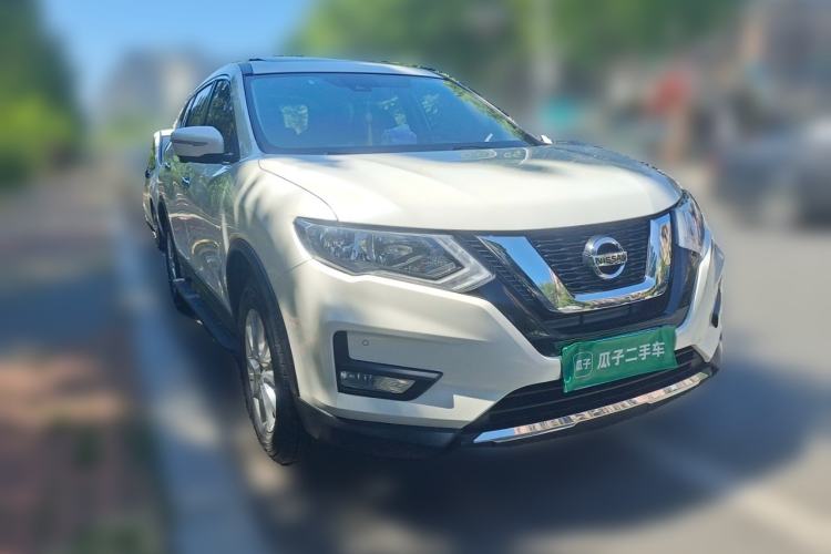 Used Nissan X-Trail 2019 2.0L CVT Comfort Edition 2WD Front Right 45 Deg