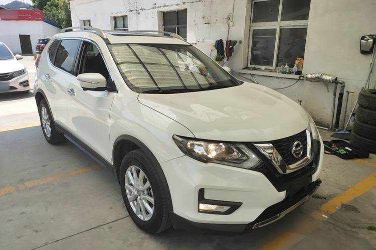 Used Nissan X-Trail 2019 2.0L CVT Smart Connect Comfort Edition 2WD Front Right 45 Deg