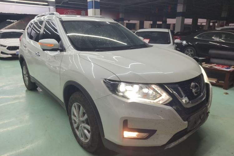 Used Nissan X-Trail 2019 2.0L CVT Smart Connect Comfort Edition 2WD Front Right 45 Deg
