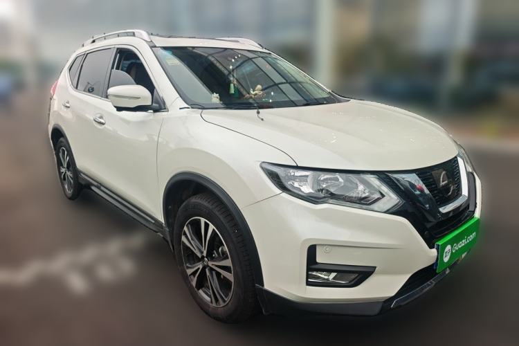 Used Nissan X-Trail 2019 2.5L CVT Smart Connect Luxury Edition 4WD Front Right 45 Deg