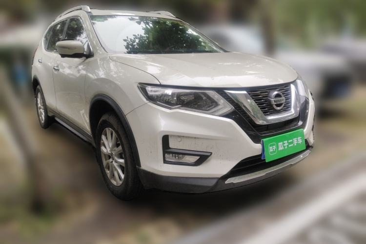 Used Nissan X-Trail 2019 2.0L CVT Comfort Edition 2WD Front Right 45 Deg