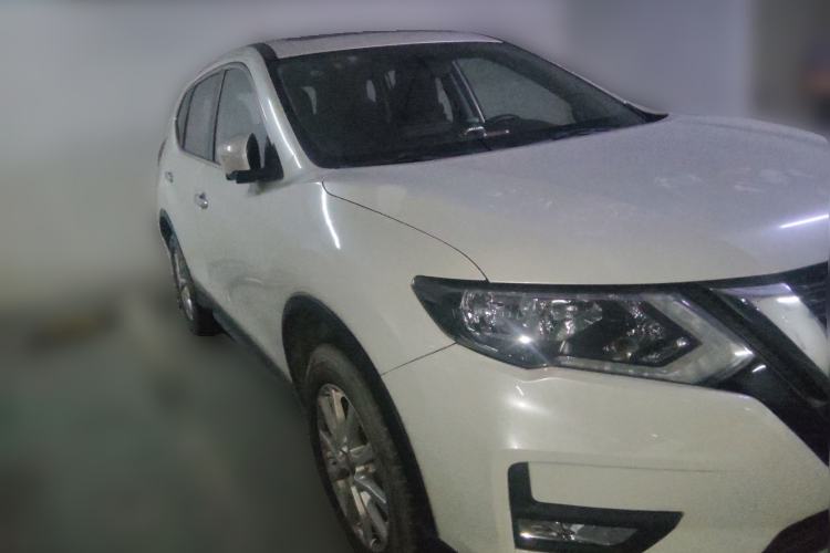 Used Nissan X-Trail 2019 2.0L CVT 7-Seater Comfort Version 2WD Front Right 45 Deg