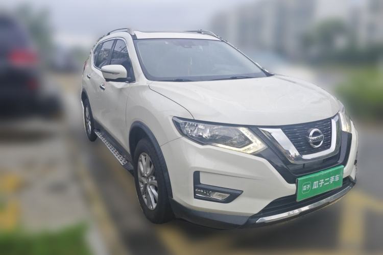 Used Nissan X-Trail 2019 2.0L CVT Smart Connect Comfort Edition 2WD Front Right 45 Deg