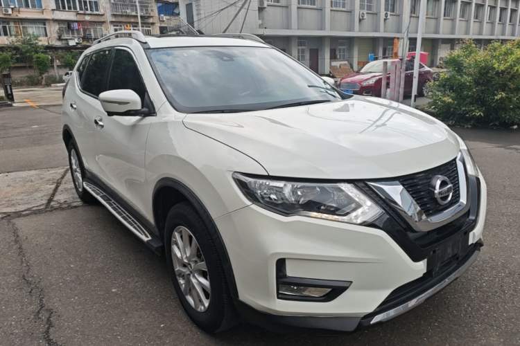 Used Nissan X-Trail 2019 2.0L CVT Smart Connect Comfort Edition 2WD Front Right 45 Deg