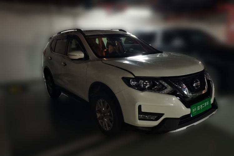 Used Nissan X-Trail 2019 2.0L CVT Comfort Edition 2WD Front Right 45 Deg