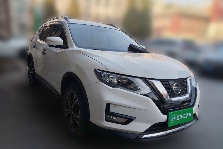 Used Nissan X-Trail 2019 2.5L CVT Smart Connect Luxury Edition 4WD Front Right 45 Deg