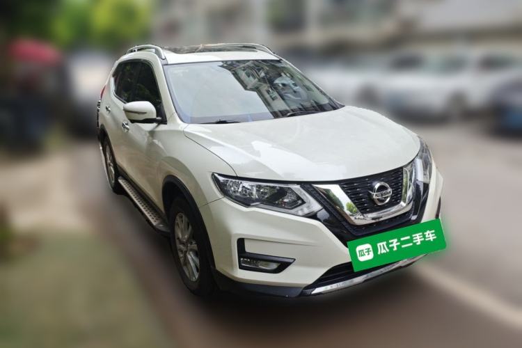 Used Nissan X-Trail 2019 2.0L CVT Comfort Edition 2WD Front Right 45 Deg