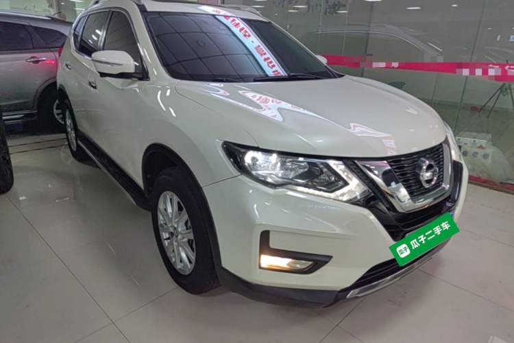 Used Nissan X-Trail 2019 2.0L CVT Smart Connect Comfort Edition 2WD Front Right 45 Deg