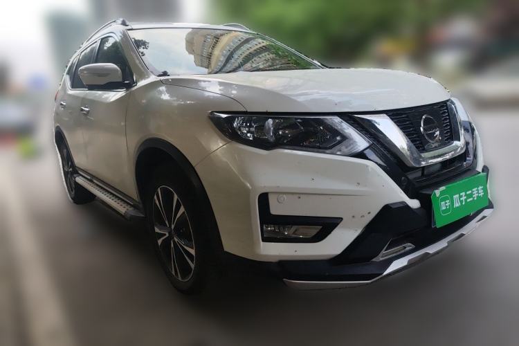 Used Nissan X-Trail 2019 2.5L CVT Smart Connect Luxury Edition 4WD Front Right 45 Deg