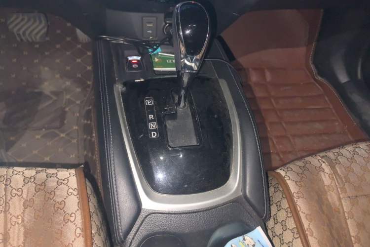 Used Nissan X-Trail 2019 2.0L CVT Smart Connect Comfort Edition 2WD Gear Lever