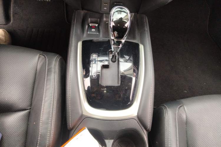 Used Nissan X-Trail 2019 2.0L CVT Smart Connect Comfort Edition 2WD Gear Lever