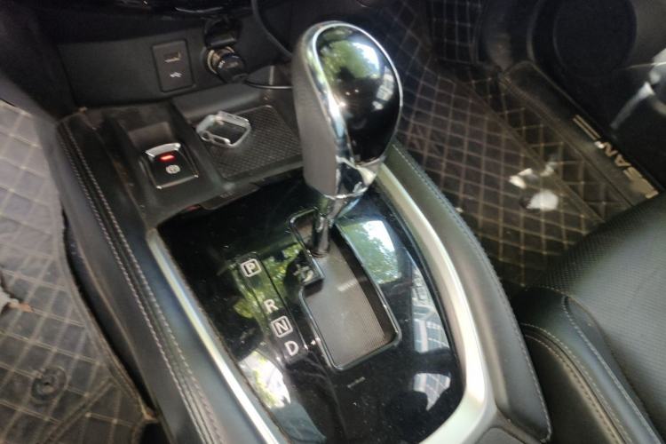 Used Nissan X-Trail 2019 2.0L CVT Smart Connect Comfort Edition 2WD Gear Lever