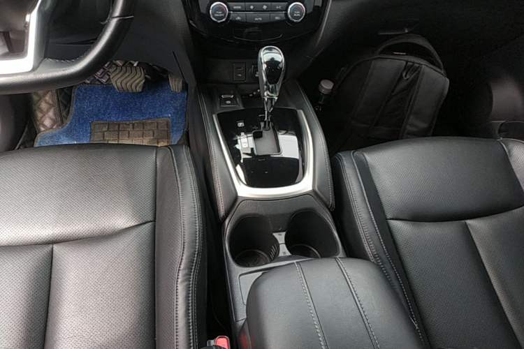 Used Nissan X-Trail 2019 2.0L CVT Smart Connect Comfort Edition 2WD Gear Lever