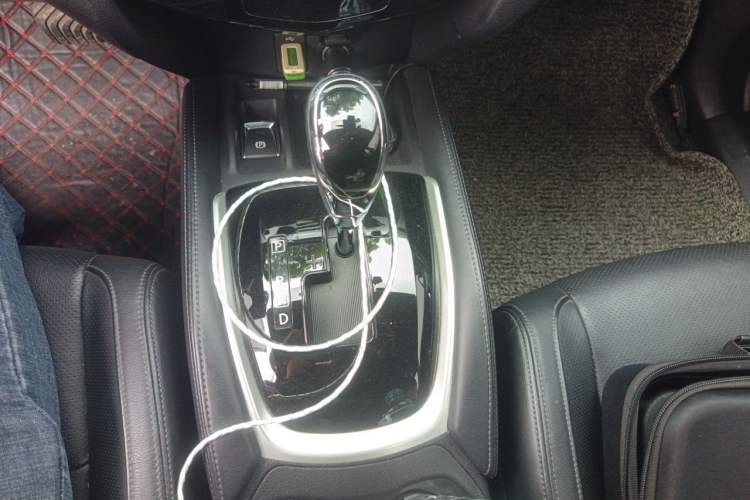 Used Nissan X-Trail 2019 2.0L CVT Comfort Edition 2WD Gear Lever