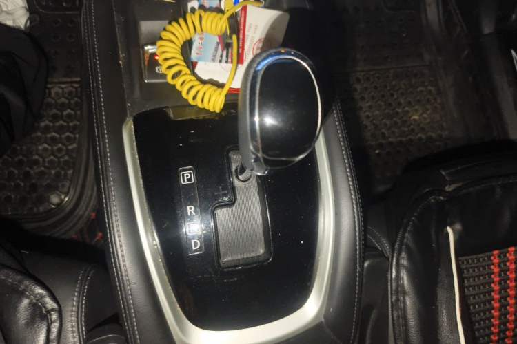 Used Nissan X-Trail 2019 2.0L CVT Smart Connect Comfort Edition 2WD Gear Lever