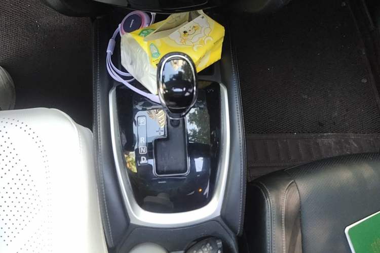 Used Nissan X-Trail 2019 2.0L CVT Comfort Edition 2WD Gear Lever