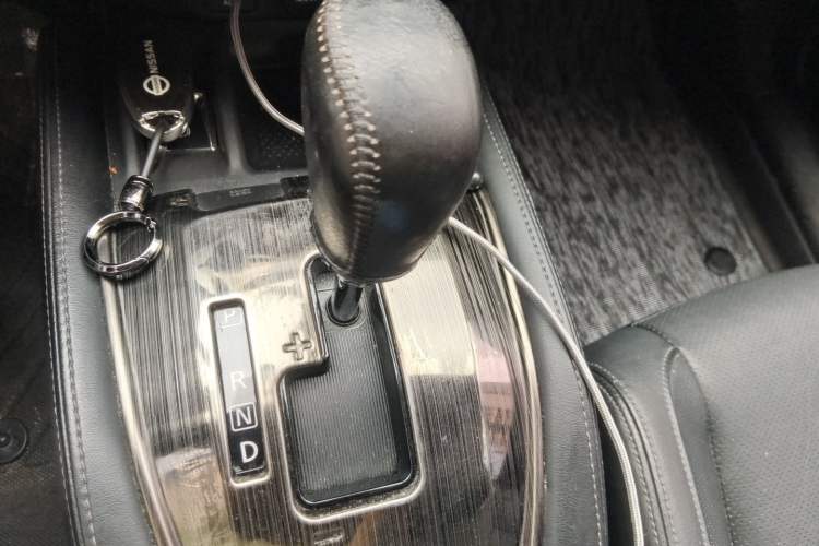 Used Nissan X-Trail 2019 2.0L CVT Comfort Edition 2WD Gear Lever