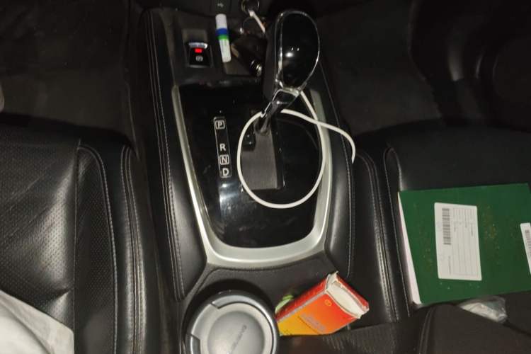 Used Nissan X-Trail 2019 2.0L CVT Smart Connect Comfort Edition 2WD Gear Lever