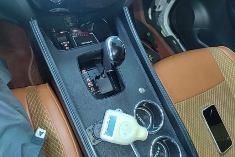 Used Nissan X-Trail 2019 2.0L CVT Smart Connect Comfort Edition 2WD Gear Lever