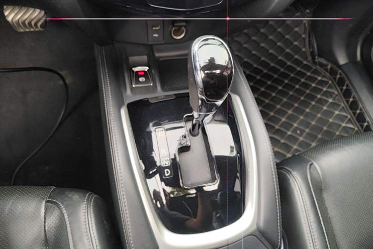 Used Nissan X-Trail 2019 2.0L CVT Smart Connect Comfort Edition 2WD Gear Lever