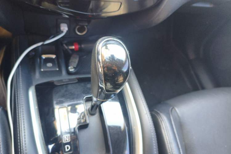 Used Nissan X-Trail 2019 2.0L CVT Smart Connect Comfort Edition 2WD Gear Lever