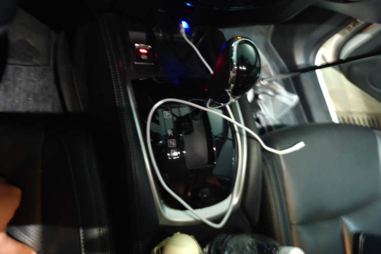 Used Nissan X-Trail 2019 2.0L CVT Smart Connect Comfort Edition 2WD Gear Lever