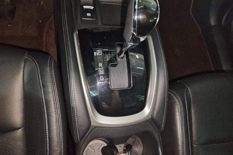 Used Nissan X-Trail 2019 2.0L CVT Smart Connect Comfort Edition 2WD Gear Lever