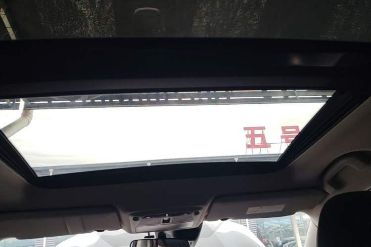 Used Nissan X-Trail 2019 2.0L CVT Smart Connect Comfort Edition 2WD Headliner