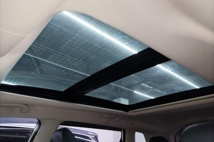 Used Nissan X-Trail 2019 2.0L CVT Smart Connect Comfort Edition 2WD Headliner