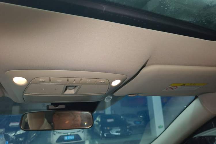 Used Nissan X-Trail 2019 2.0L CVT Smart Connect Comfort Edition 2WD Headliner