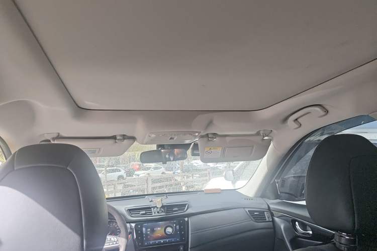 Used Nissan X-Trail 2019 2.0L CVT Smart Connect Comfort Edition 2WD Headliner