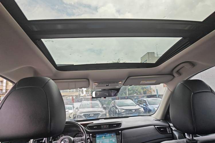 Used Nissan X-Trail 2019 2.0L CVT Smart Connect Comfort Edition 2WD Headliner