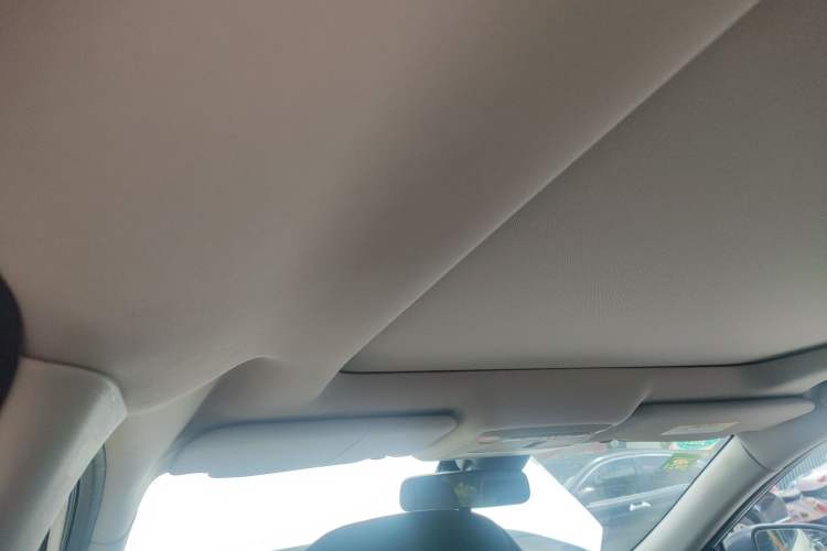 Used Nissan X-Trail 2019 2.0L CVT Smart Connect Comfort Edition 2WD Headliner